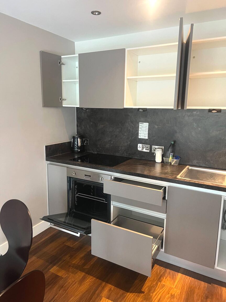 Kitchen units and oven cleaned
